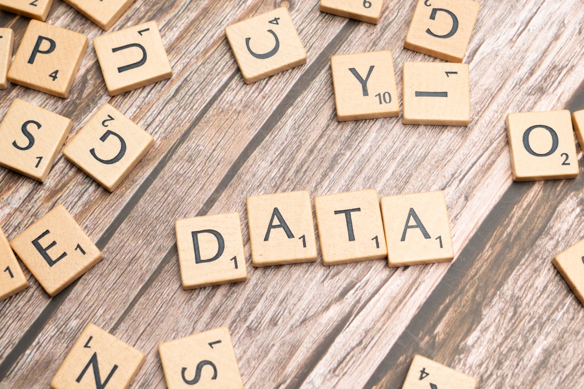 Ilustración de data governance y cumplimiento normativo